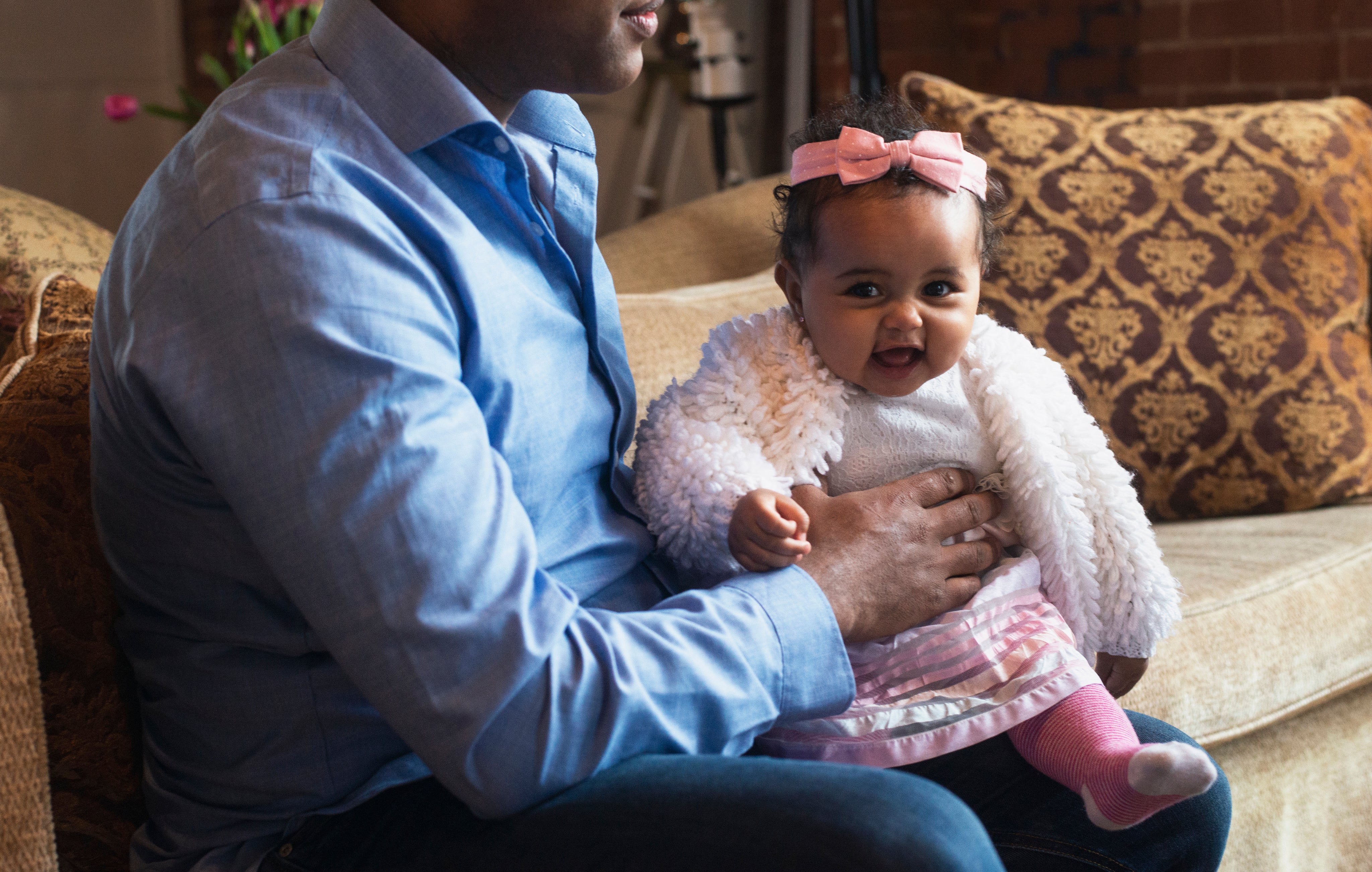 files/smiling-baby-on-lap.jpg